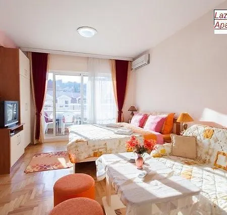 Apartment Lazo's