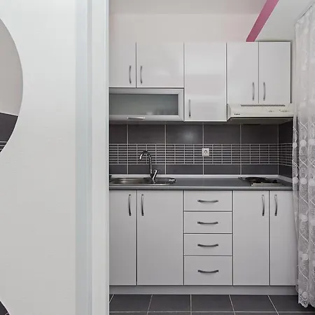 Apartment Lazo's